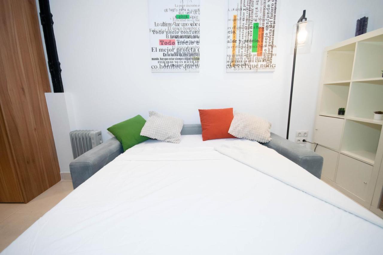 For You Rentals Apartamento Temporal Con Encanto En Malasana Min24 Madrid Exterior foto