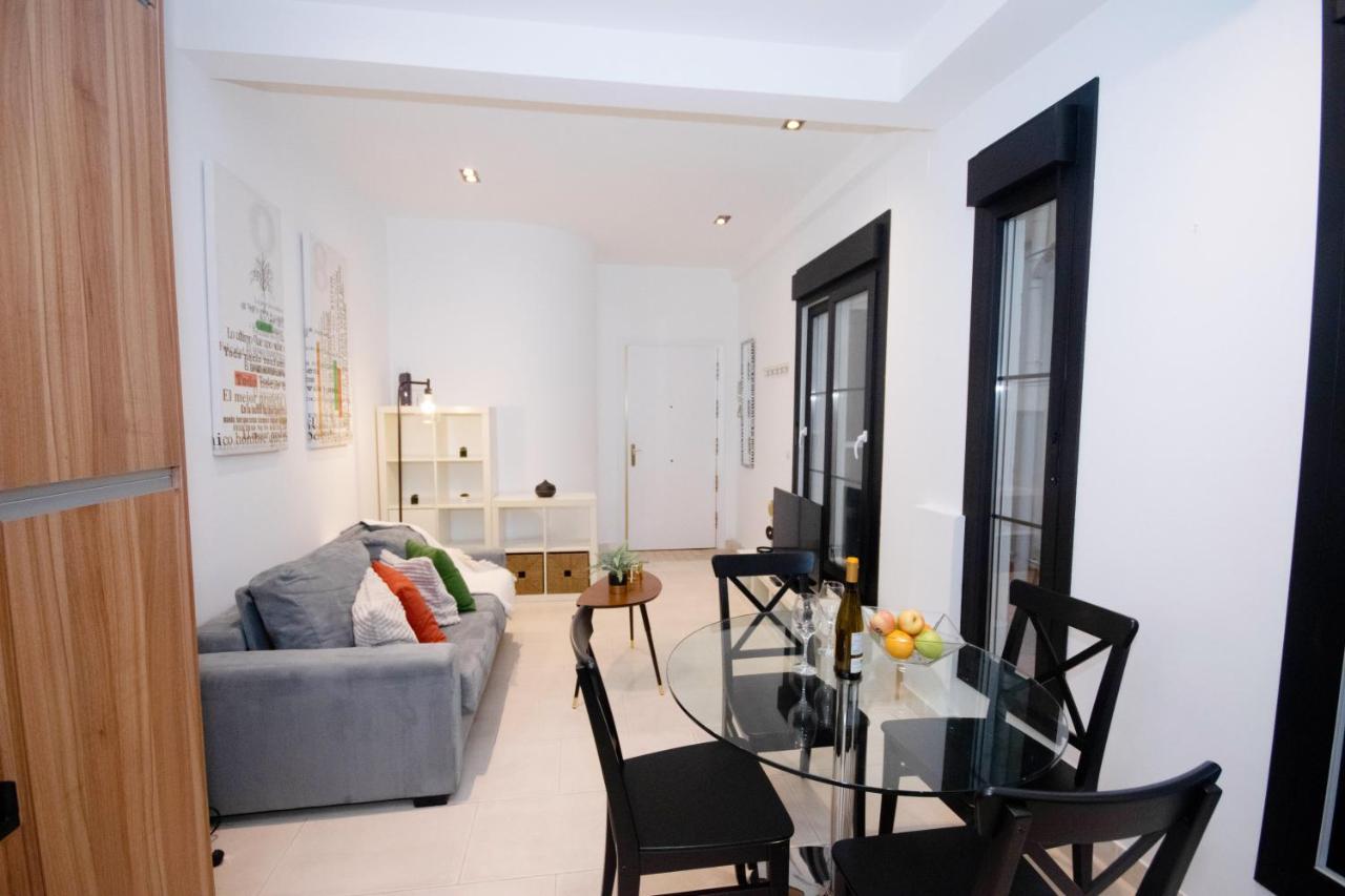 For You Rentals Apartamento Temporal Con Encanto En Malasana Min24 Madrid Exterior foto