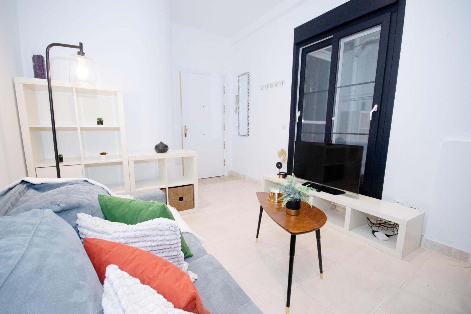 For You Rentals Apartamento Temporal Con Encanto En Malasana Min24 Madrid Exterior foto